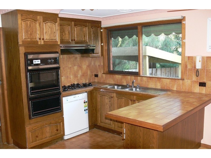 2/85 Atkinson Street, Templestowe VIC 3106