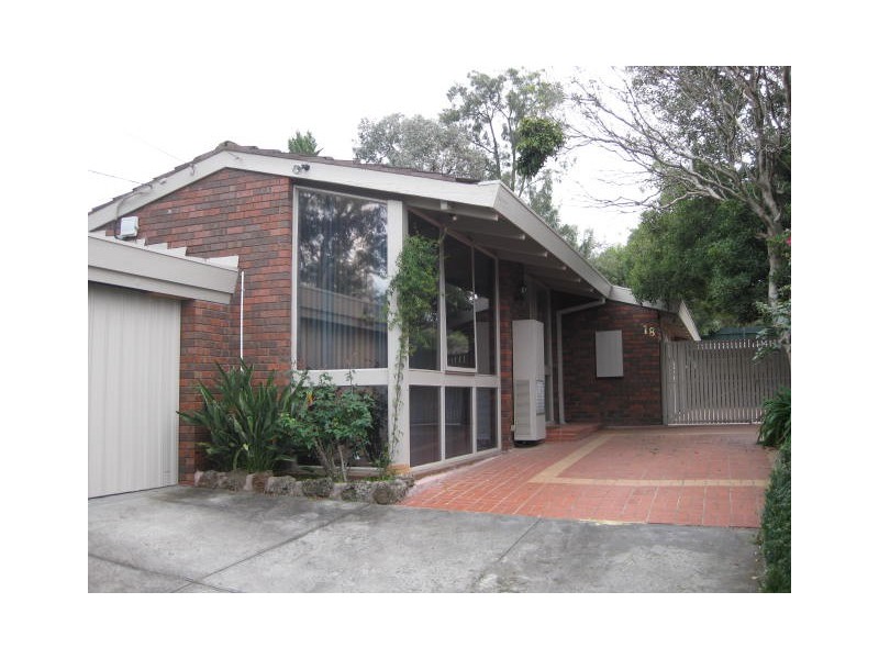 18 Magnolia Drive, Templestowe Lower VIC 3107