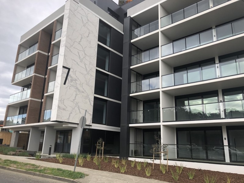 405/7 Red Hill Terrace, Doncaster East VIC 3109
