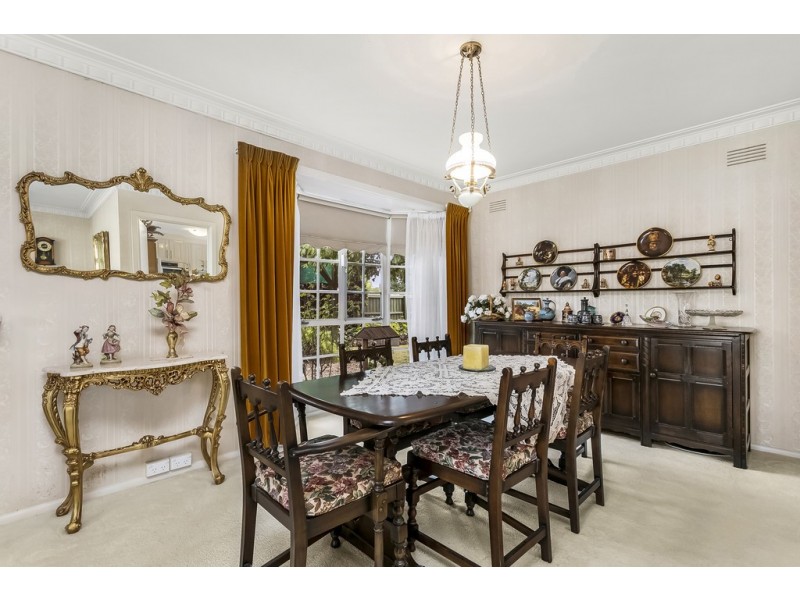 2 Arawata Drive, Doncaster East VIC 3109