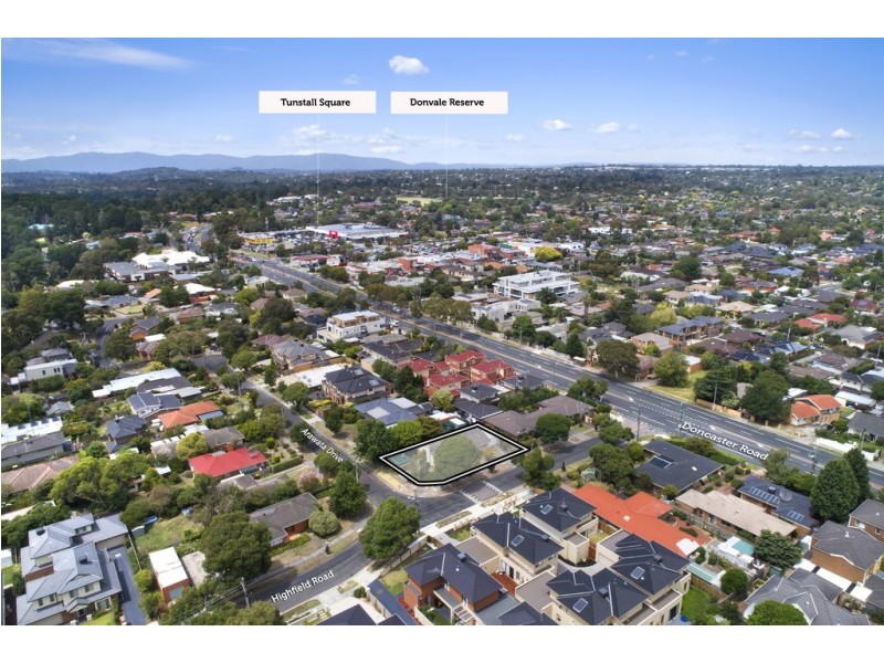 2 Arawata Drive, Doncaster East VIC 3109