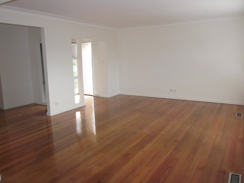 8 Swinborne Street, Box Hill South VIC 3128