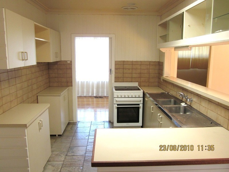 36 Larkspur Avenue, Doncaster VIC 3108