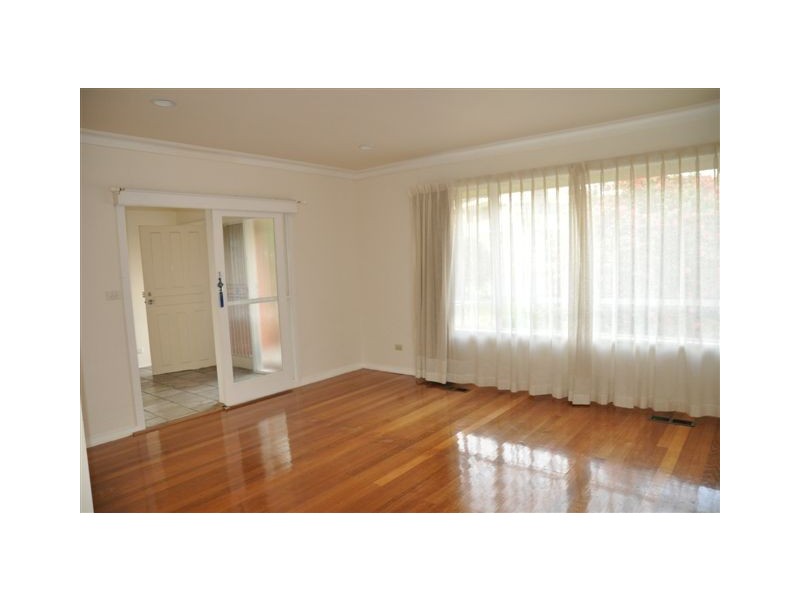 36 Larkspur Avenue, Doncaster VIC 3108