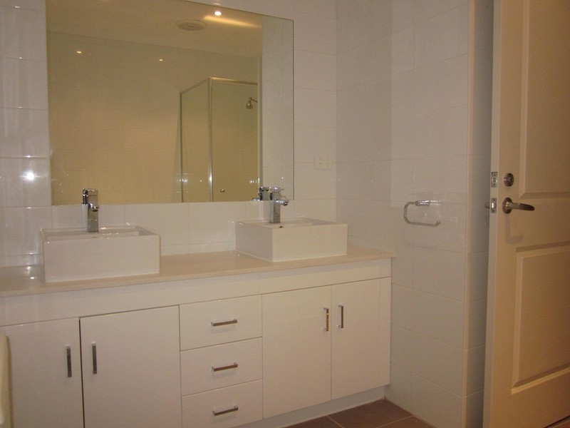 1/759 Doncaster Road, Doncaster VIC 3108