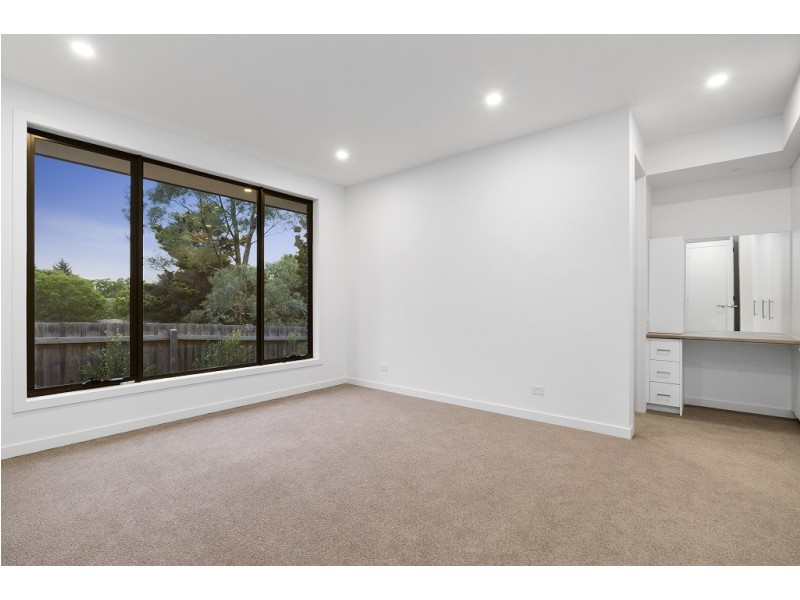 2/48 Riverview Terrace, Bulleen VIC 3105