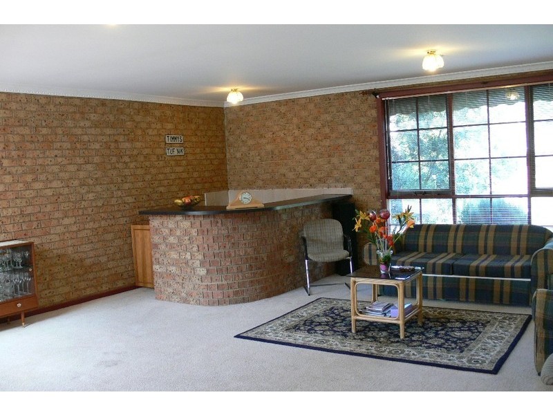 23 Shakespeare Drive, Templestowe VIC 3106