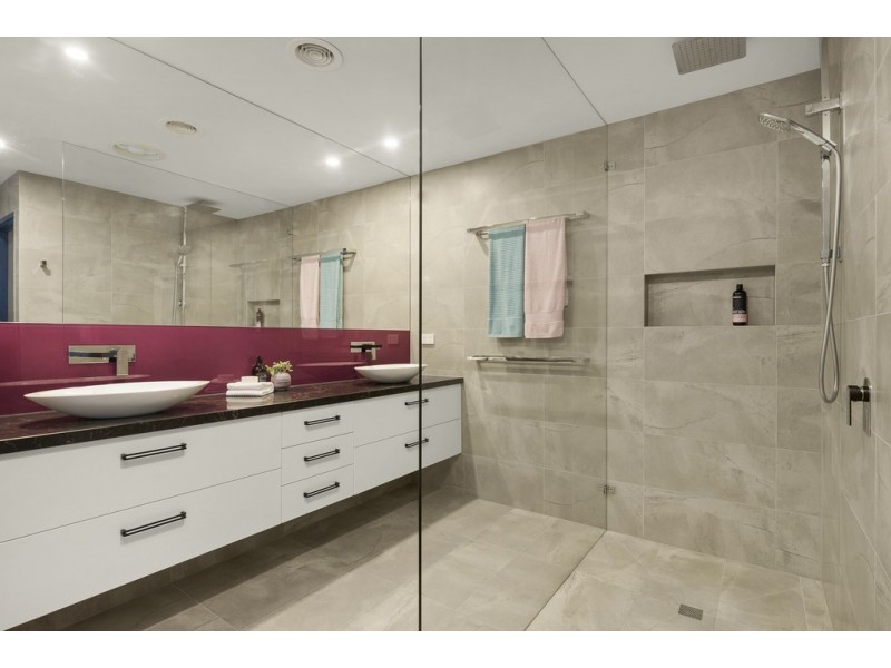 6 Hollywood Close, Templestowe VIC 3106