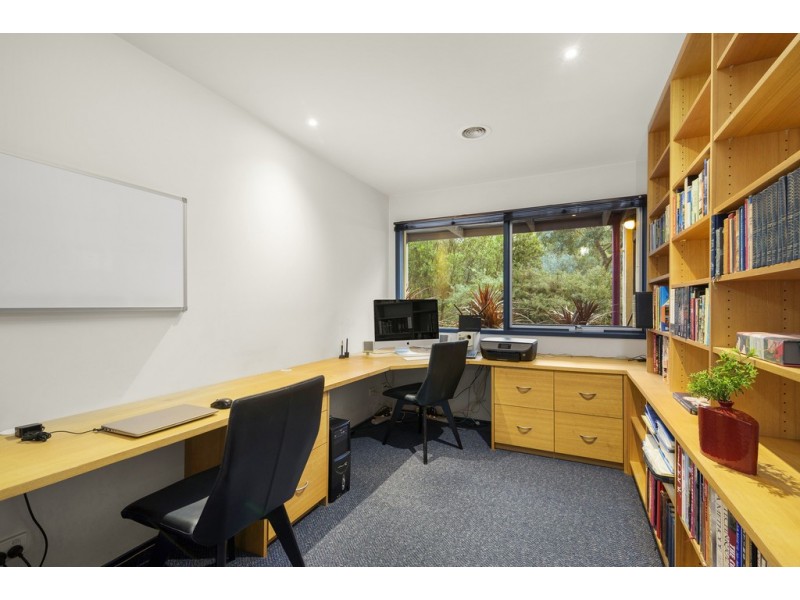 6 Hollywood Close, Templestowe VIC 3106