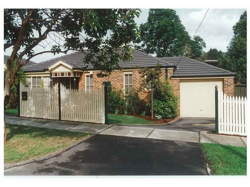 19 Medway Street, Box Hill North VIC 3129