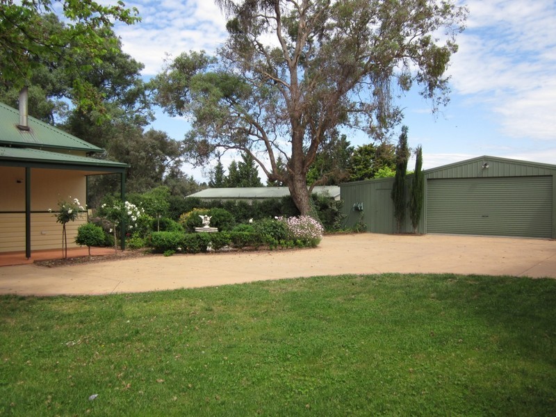 12 Mahoneys Court, Warrandyte VIC 3113