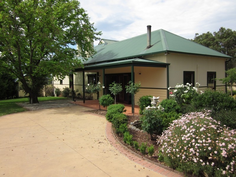 12 Mahoneys Court, Warrandyte VIC 3113