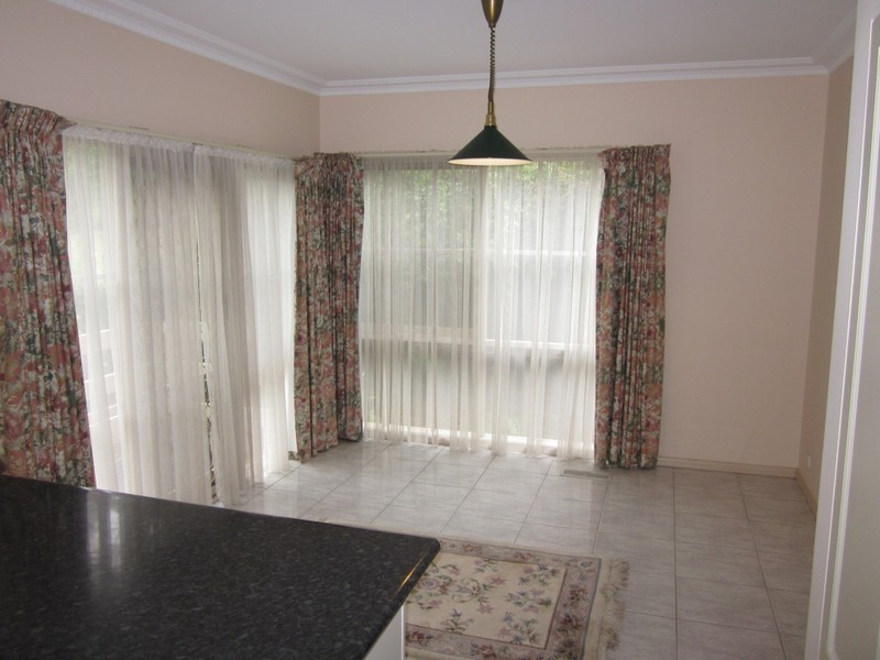 4/17 Calvin Crescent, Doncaster East VIC 3109