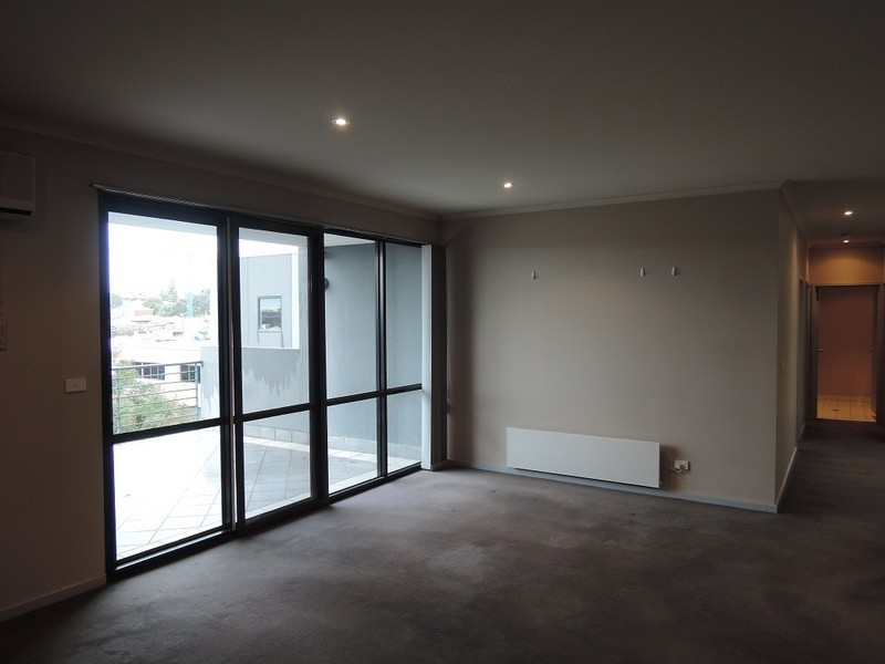 2/2A Acacia Street, Doncaster East VIC 3109
