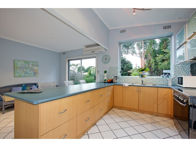 28 Derreck Avenue, Bulleen VIC 3105