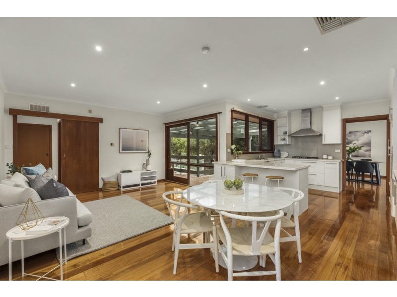 11 Taunton Street, Doncaster East VIC 3109