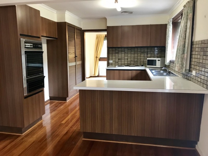 10 Montpellier Crescent, Templestowe Lower VIC 3107