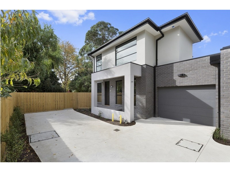 2/17 Dunoon Street, Doncaster VIC 3108