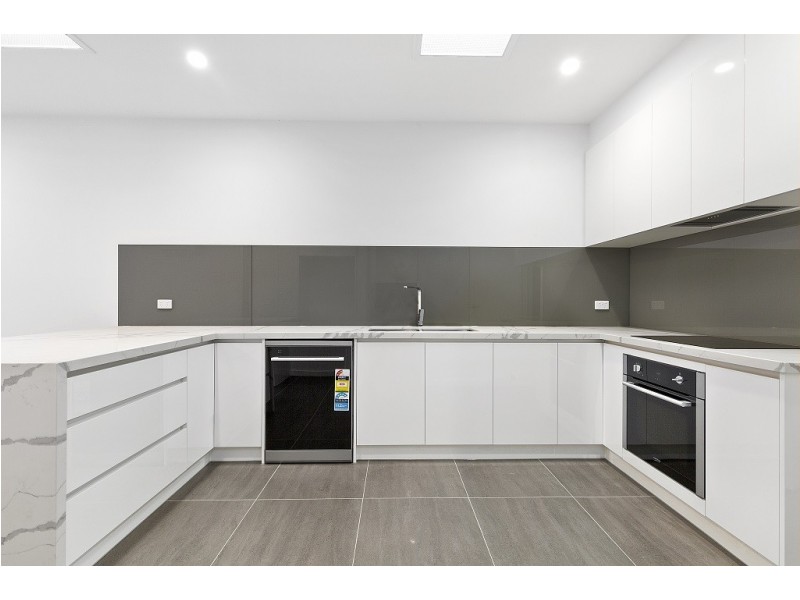 2/17 Dunoon Street, Doncaster VIC 3108