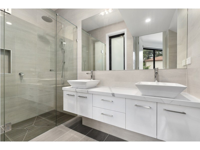 2/17 Dunoon Street, Doncaster VIC 3108