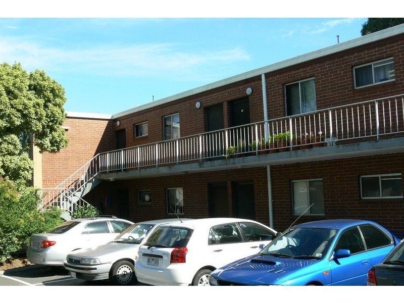 2/10-16 Wetherby Road, Doncaster VIC 3108