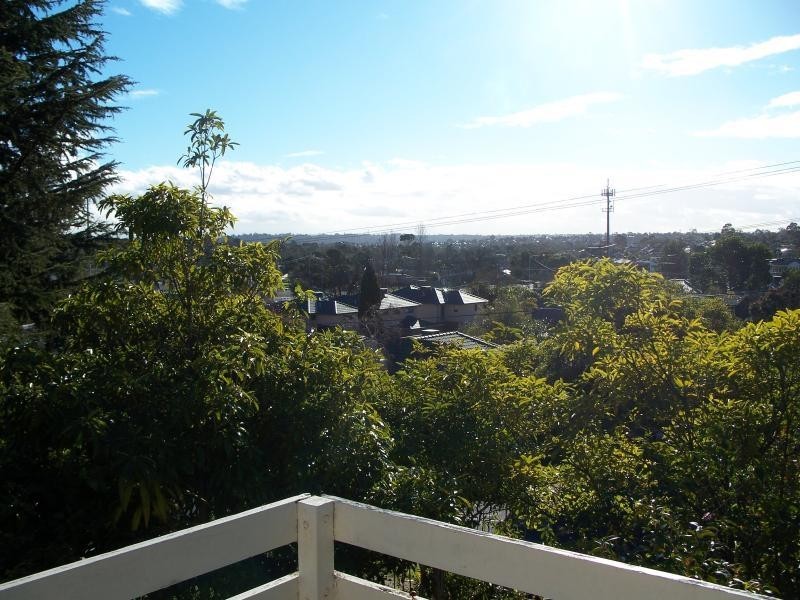 10 Gray Street, Doncaster VIC 3108