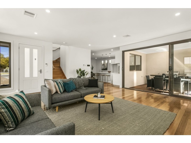 313 Thompsons Road, Templestowe Lower VIC 3107