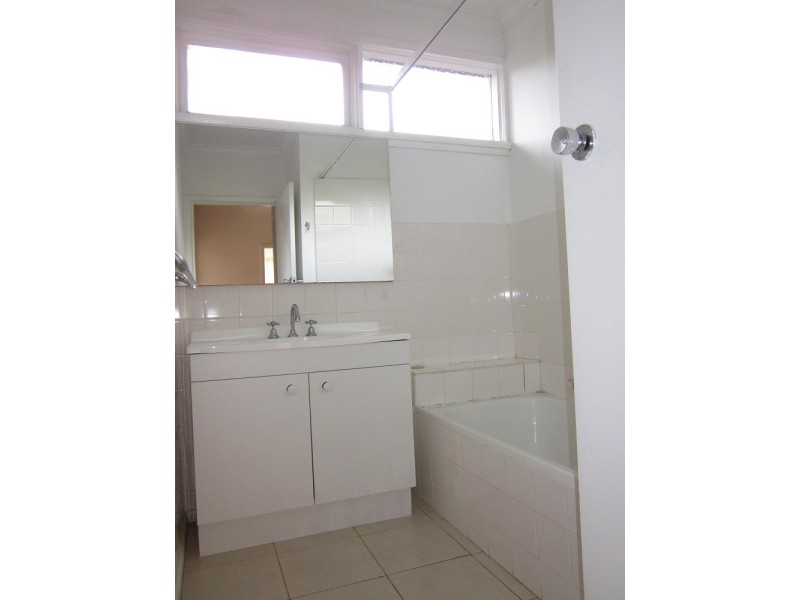 2 Vivian Court, Doncaster VIC 3108