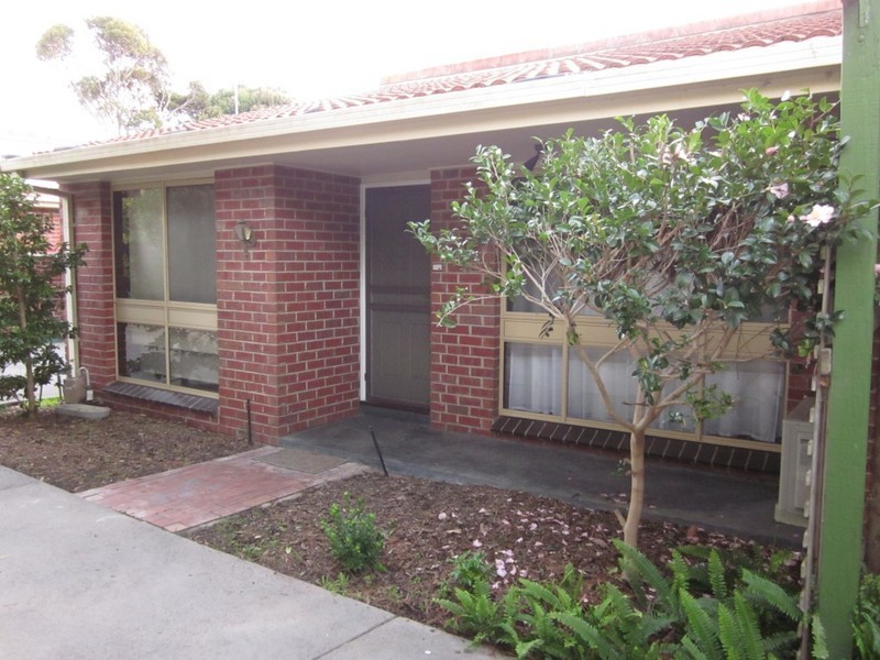 2/57 Rosella Street, Doncaster East VIC 3109