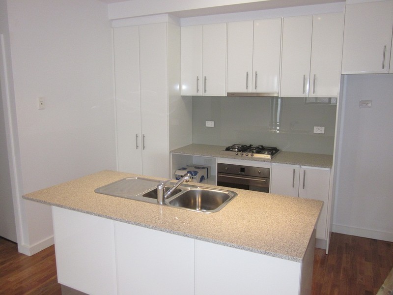 1/107 Whittens Lane, Doncaster VIC 3108