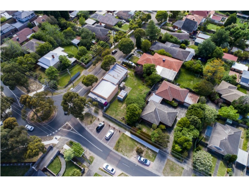 77 Leeds Street, Doncaster East VIC 3109