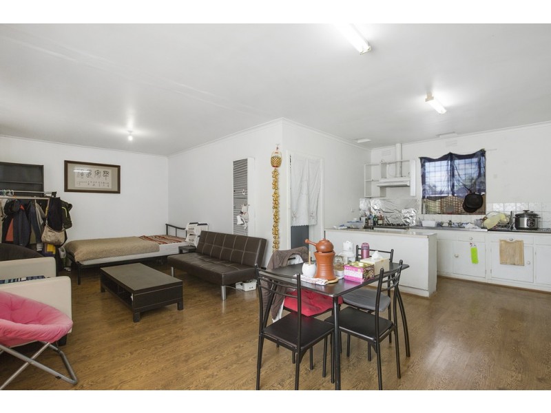 77 Leeds Street, Doncaster East VIC 3109