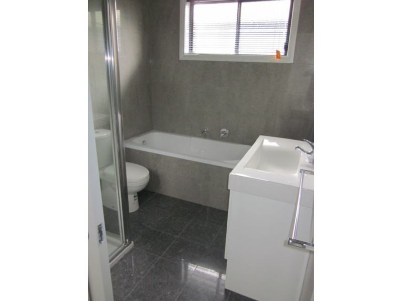 2/5 Hastings Avenue, Blackburn South VIC 3130