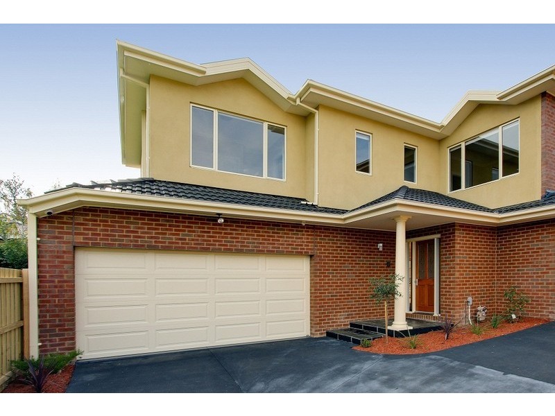 2/9 Renshaw Street, Doncaster East VIC 3109