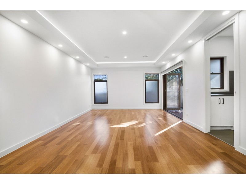 2/13 Adelyn Avenue, Donvale VIC 3111