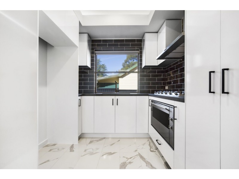 2/13 Adelyn Avenue, Donvale VIC 3111