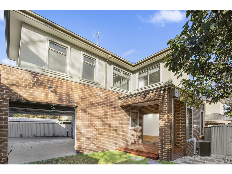 2/13 Adelyn Avenue, Donvale VIC 3111