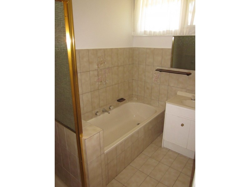 27 Elizabeth Street, Doncaster East VIC 3109