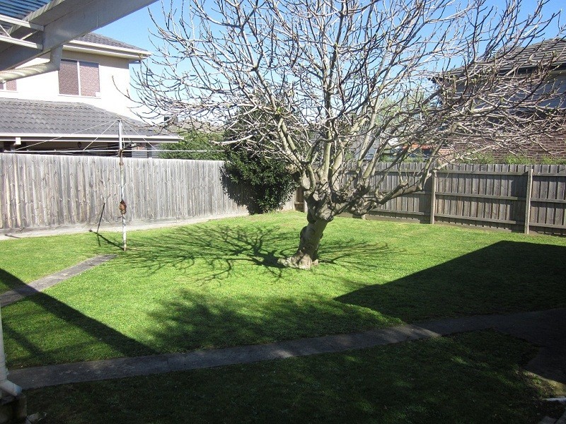 27 Elizabeth Street, Doncaster East VIC 3109