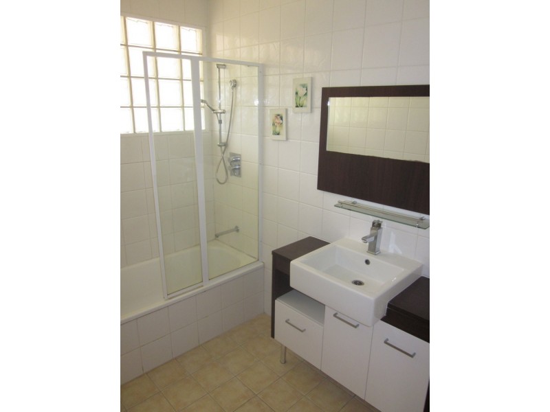 24 Sinclair Avenue, Templestowe Lower VIC 3107