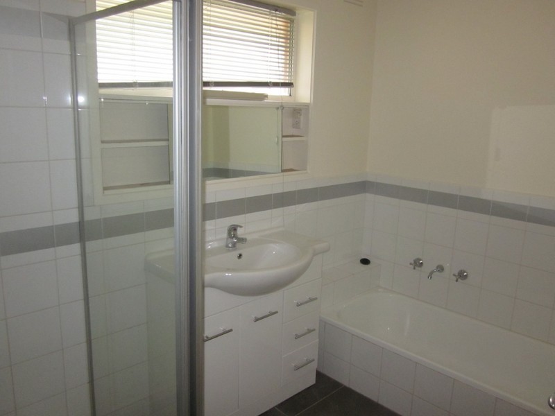 3/44 Beverley Street, Doncaster East VIC 3109