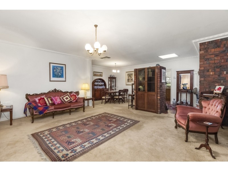 18 Maxia Road, Doncaster East VIC 3109