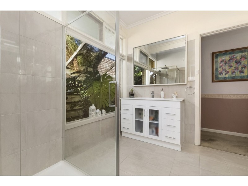 18 Maxia Road, Doncaster East VIC 3109