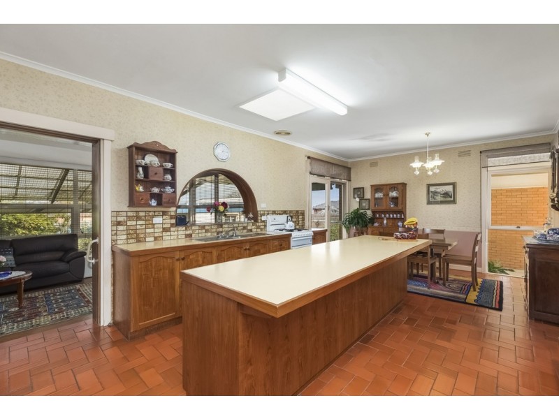 18 Maxia Road, Doncaster East VIC 3109