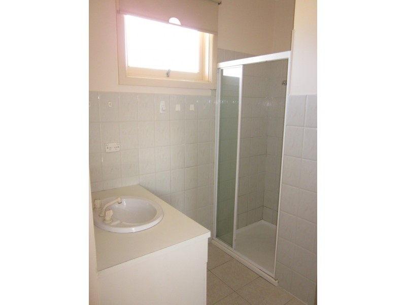 1/148 Beverley Street, Doncaster East VIC 3109