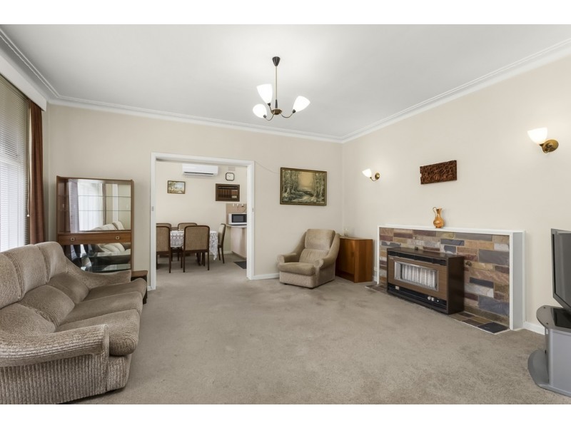 7 Ross Street, Doncaster East VIC 3109