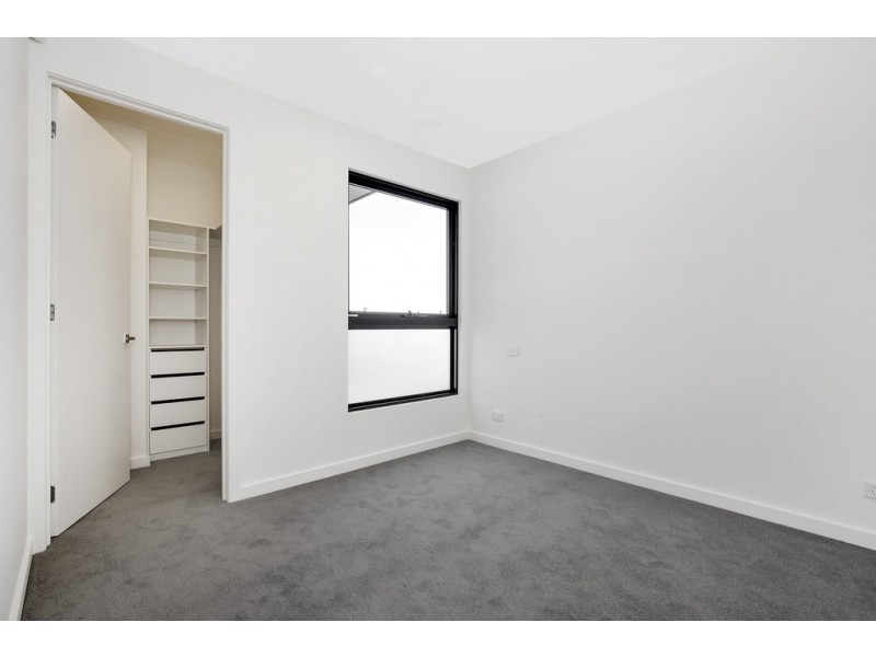 2/17 Banool Quadrant, Doncaster East VIC 3109