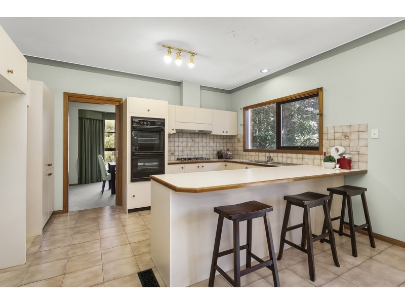 9 Glenmanor Close, Templestowe VIC 3106