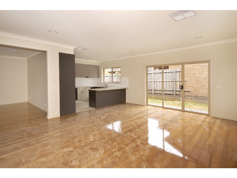 1-4/414 Middleborough Road, Blackburn VIC 3130