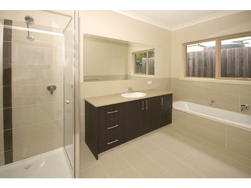 1-4/414 Middleborough Road, Blackburn VIC 3130